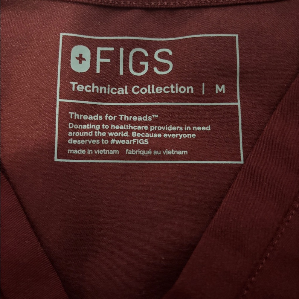 FIGS scrub top burgundy